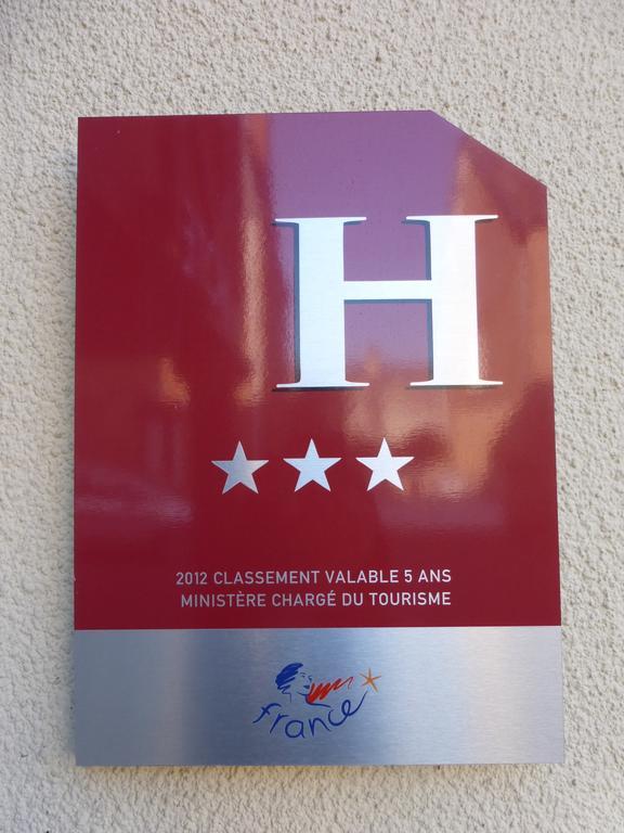 Ariane & Hotel 3*